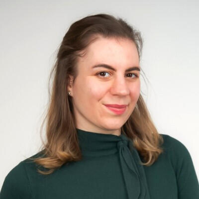 Gréta – webshopok és kreatívok közötti működő együttműködésekben segítek